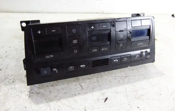 Audi A8 S8 D2 4D Climate control unit 4D0820043Q
