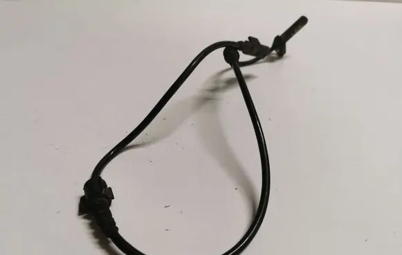 Mercedes-Benz E W211 ABS brake wheel speed sensor A2115401317