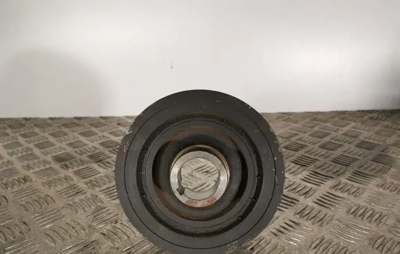 Mitsubishi Pajero Crankshaft pulley