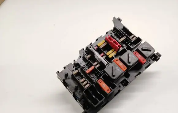 BMW 2 F45 Fuse module 9270354 19348710