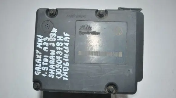 Audi A3 S3 8L ABS Pump 1J0907379H