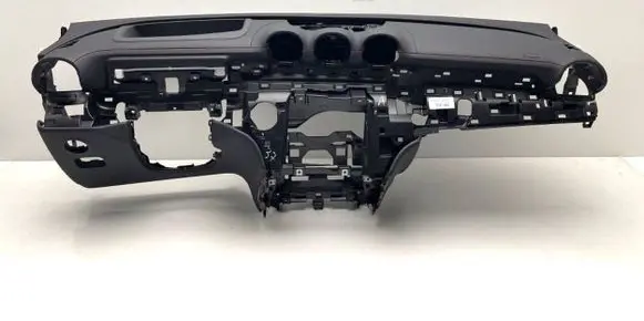 Mercedes-Benz GLC C254 Dashboard