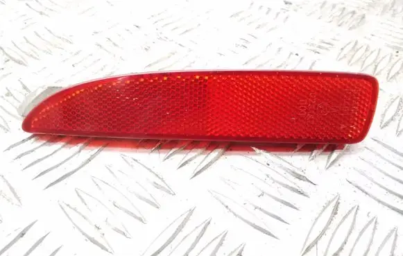 Mazda 3 I Rear tail light reflector