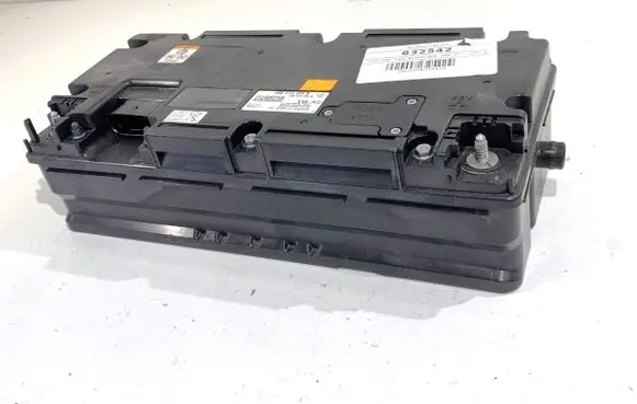 Audi Q8 Hybrid / electric car battery 4N0915105B