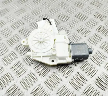 Mercedes-Benz GLA W156 X156 Front door window regulator motor A2469065200 0130822691