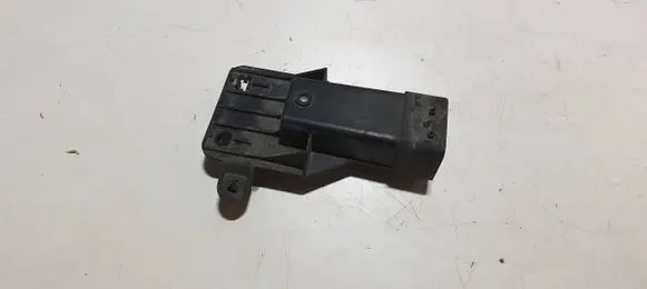 Skoda Fabia Mk3 (NJ) Coolant fan relay 5J0919506 HW05H008