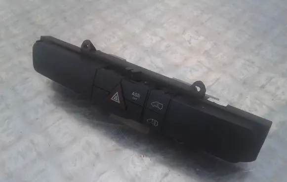 Volkswagen Crafter Hazard light switch 9068700210