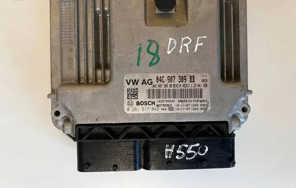 Audi A1 Engine control unit/module 04C907309BB 0261S17849
