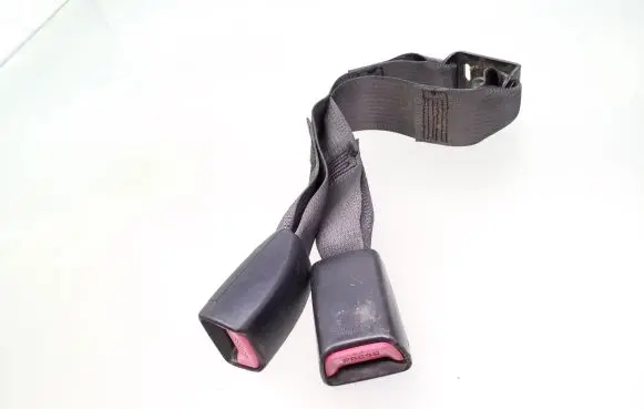 KIA Carens II Middle seatbelt buckle (rear) 06122013