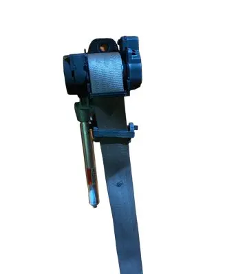 Volvo XC90 Middle seatbelt (rear) 8686647
