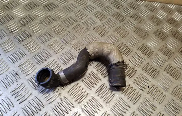 Volkswagen PASSAT B8 Engine coolant pipe/hose 5Q0122073AL