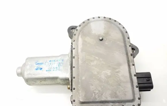 Mitsubishi Pajero Rear door window regulator motor MR436870 0620200640