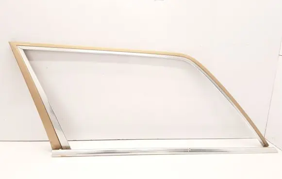 Mercedes-Benz W123 Rear side glass trim CHAMPAGNEMETALLICPAINT473U