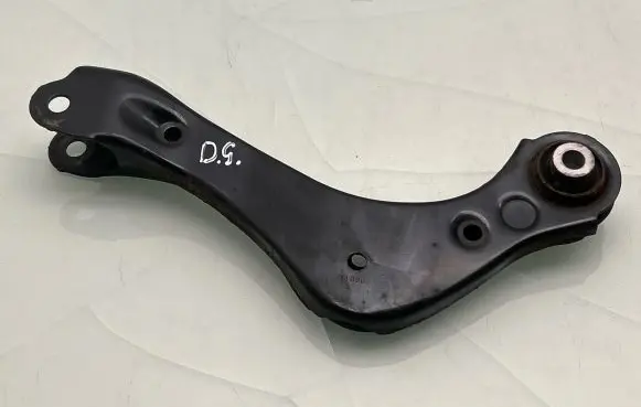 Toyota RAV 4 (XA50) Rear control arm 4877042050 20601A