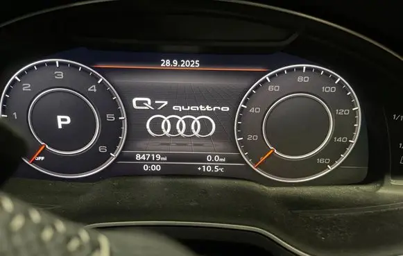 Audi Q7 4M Speedometer (instrument cluster) 4M0920790D 0263720444