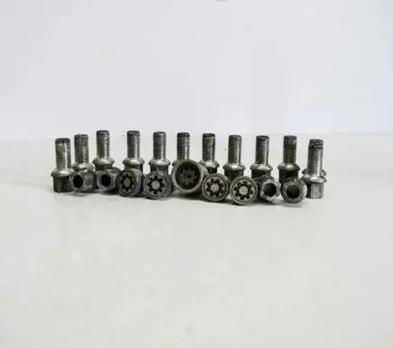 Nuts/bolts