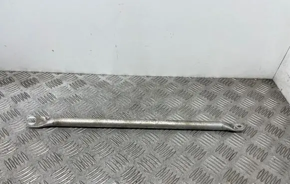 BMW 6 F12 F13 Radiator support slam panel bracket 7200775