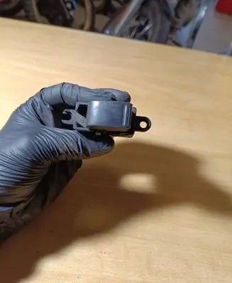 Nissan Almera Tino Electric window control switch 0601Z