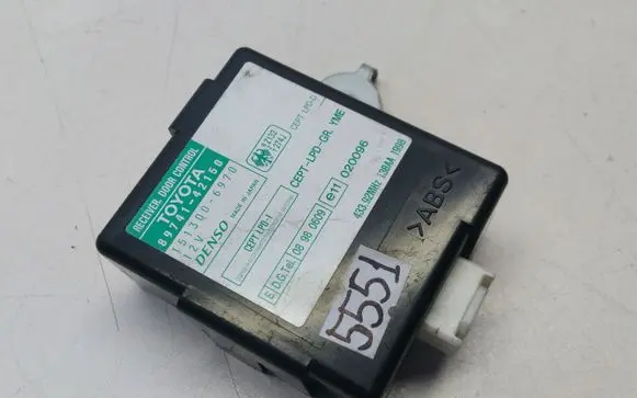 Toyota RAV 4 (XA20) Door control unit/module 8974142150