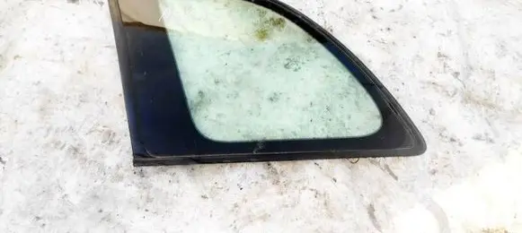 Toyota RAV 4 (XA20) Rear side window
