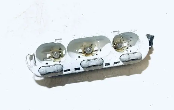Nissan Qashqai Front seat light