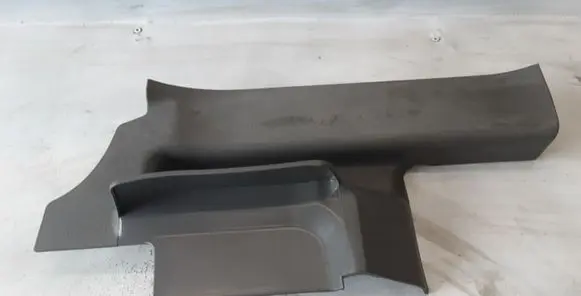 Hyundai Tucson LM Rear sill trim cover 858762E000