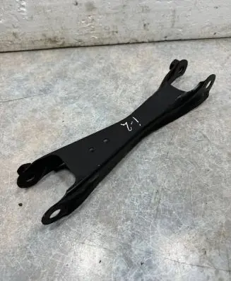 BMW i3 Rear upper control arm/wishbone 8867880 33328867880