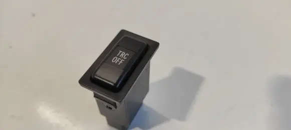 Traction control (ASR) switch