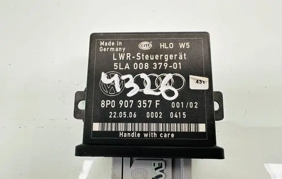 Audi Q7 4L Light module LCM 5LA00837901 8P0907357F