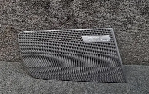 Audi A6 S6 C6 4F Front door speaker cover trim 4F0035420A