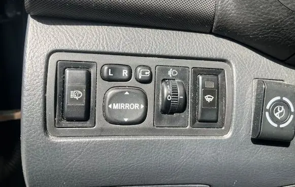 Toyota Avensis Verso Other switches/knobs/shifts 