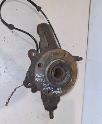 Citroen C4 Grand Picasso Front wheel hub spindle knuckle