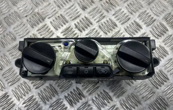 Mitsubishi Space Star Climate control unit MN140637 040402