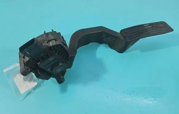 Jeep Cherokee Accelerator throttle pedal IMPRK1562218