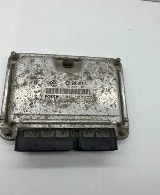 Volkswagen Golf IV Engine control unit/module 038906012M 28SA4240