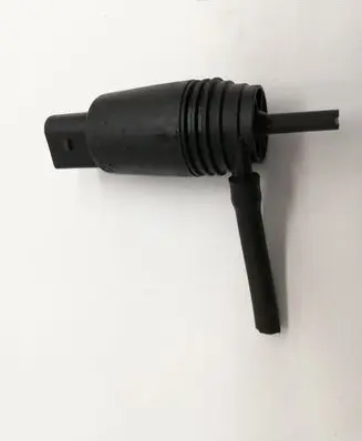 BMW 5 E39 Windscreen/windshield washer pump 8377612