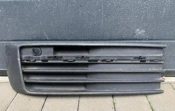 Volkswagen Transporter - Caravelle T6 Front bumper lower grill 7E5853683