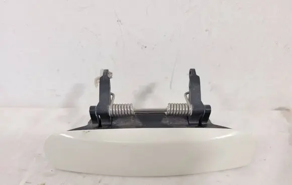 Audi A4 S4 B7 8E 8H Rear door exterior handle 8E0839207