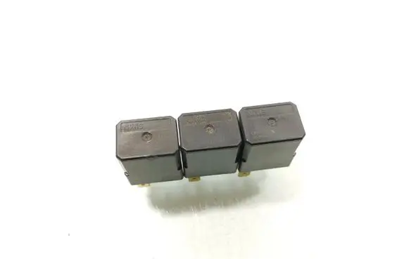 Mitsubishi Outlander Other relay ACM33221