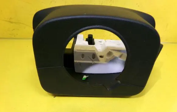 Steering wheel column trim