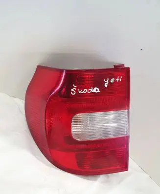 Skoda Yeti (5L) Rear/tail lights 5L0945095 5L0945111 93VA16405