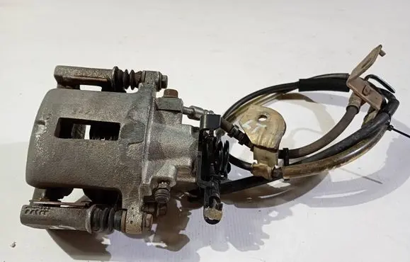 Ford Mustang V Rear brake caliper VFSU008805