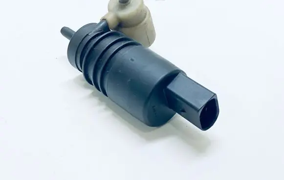 Audi A6 S6 C6 4F Windscreen/windshield washer pump 1T0955651A
