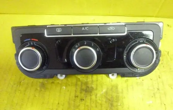 Volkswagen Golf VII Climate control unit 7N0907426BG Y099 **
