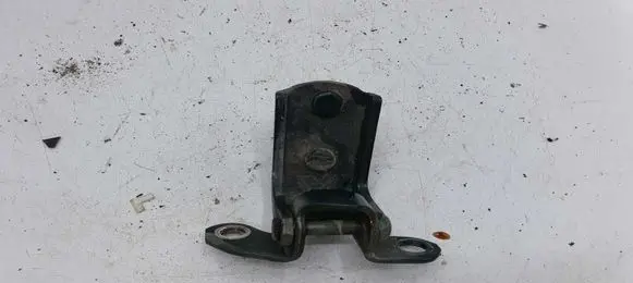 Toyota Avensis T220 Rear door lower hinge NOCODE