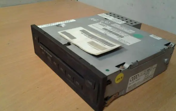 CD/DVD changer