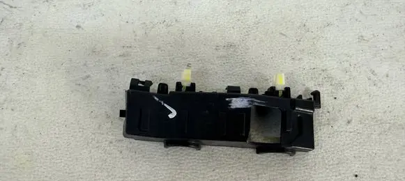 Hyundai Tucson TL Front bumper mounting bracket 86515D7000