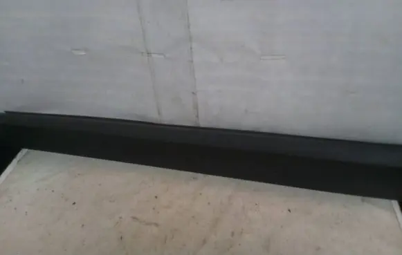 Porsche Cayenne (9Y0 9Y3) Front door trim (molding) 9Y0837096A