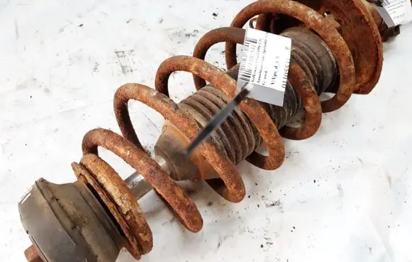 Volkswagen Golf III Front coil spring