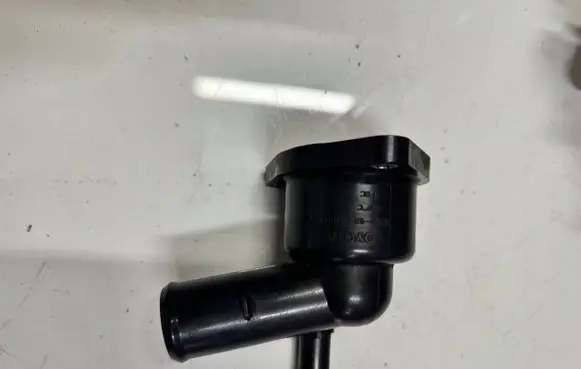 Thermostat/thermostat housing